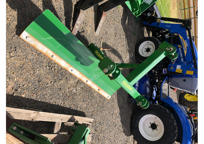 caption FieldQuip LGB1500 Grader blade/Land Planes Tillage Equip