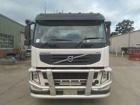 Volvo FM-330 - picture0' - Click to enlarge
