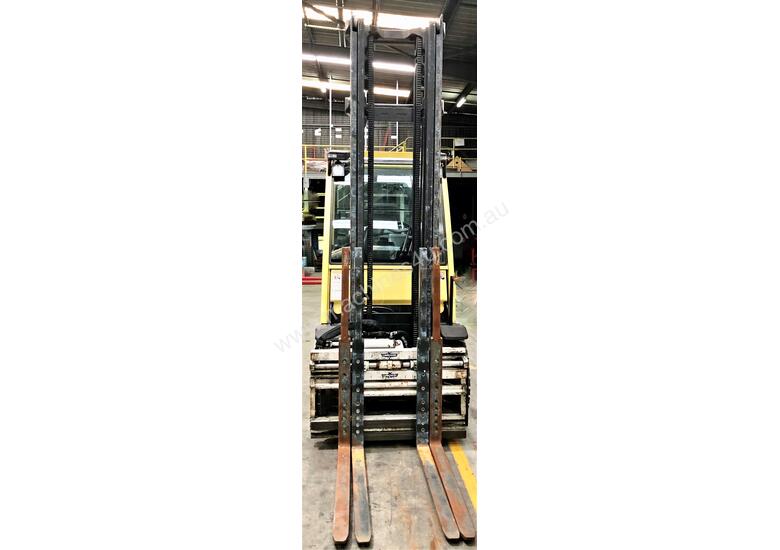 caption 3.5T LPG Counterbalance Forklift
