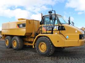 Caterpillar 725 Water Truck - picture0' - Click to enlarge