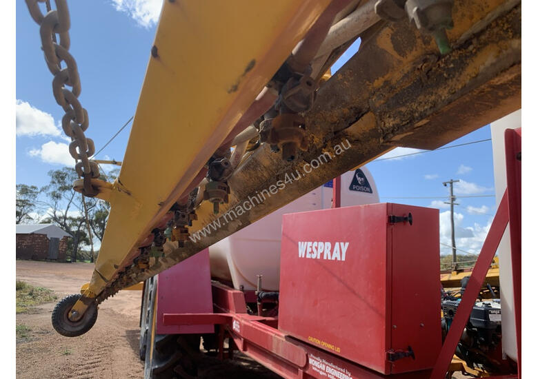 caption Wespray R2750 Boom Spray Sprayer