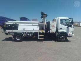 Hino 300-816 - picture0' - Click to enlarge