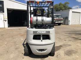 Late Model Crown Forklift Refurbished - picture0' - Click to enlarge