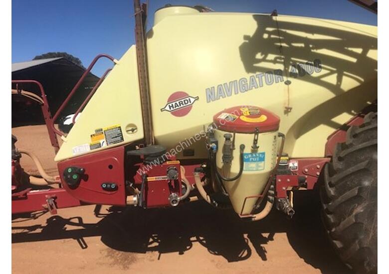 Used 2012 Hardi Hardi 4018 Navigator Boomspray Boom Sprayer In