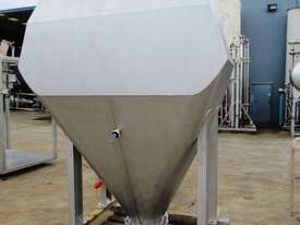 Powder Dump Hopper (Stainless Steel), Capacity: Approx 2Cu Mtr - picture0' - Click to enlarge