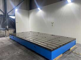 DG-6 T-slotted floorplate - picture0' - Click to enlarge