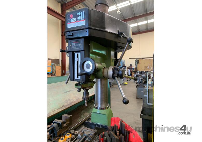 Used rong fu RF30 Mill Drills in , Listed on Machines4u