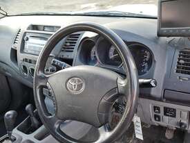 Toyota Hilux D4D - picture2' - Click to enlarge