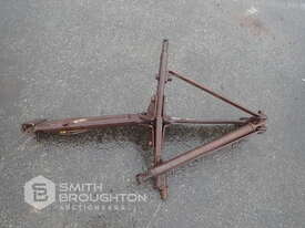 MASSEY FERGUSON 3 POINT LINKAGE ATTACHMENT - picture2' - Click to enlarge