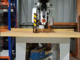 Maggi Junior 640 Radial Arm Saw - picture0' - Click to enlarge
