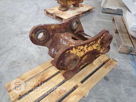 EXCAVATOR QUICK HITCH - picture1' - Click to enlarge