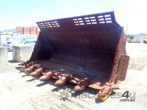 CATERPILLAR 992G LOADER BUCKET