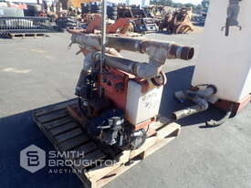 DITCH WITCH COMPRISING OF 2 X 1514 LITRE POLY TANKS & 1 X FM13V PUMP - picture0' - Click to enlarge