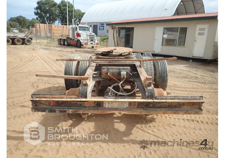 Buy Used 2001 ROAD WEST TRANSPORT DOL200 TRI AXLE CONVERTER DOLLY Dolly