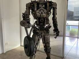 METAL TERMINATOR SCULPTURE - picture0' - Click to enlarge