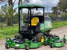 John Deere 1600 Wide Area mower Lawn Equipment - picture0' - Click to enlarge