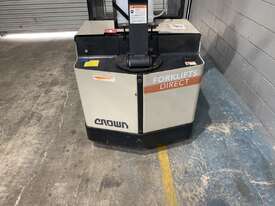 Crown Walkie Reach Stacker - picture1' - Click to enlarge