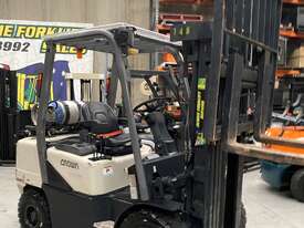 Crown 3 Ton LOW LOW HOURS Forklift  - picture2' - Click to enlarge