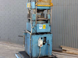 500t Hydraulic Swaging Forge Press 4 column Blacksmith very large ram - picture0' - Click to enlarge