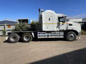 2008 Mack Granite sleeper cab prime Mover - picture0' - Click to enlarge