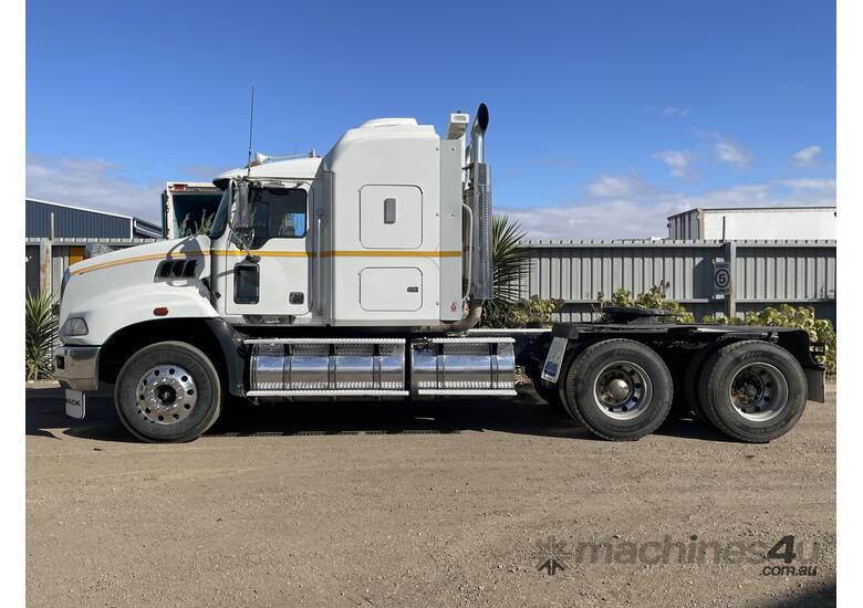 caption 2008 Mack Granite sleeper cab prime Mover