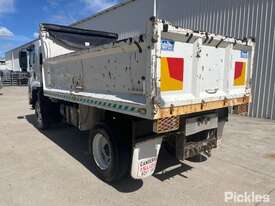 2013 Isuzu FTS 800 - picture2' - Click to enlarge