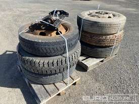 Truck Tyres (6 of) - picture0' - Click to enlarge