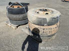 Truck Tyres (6 of) - picture0' - Click to enlarge