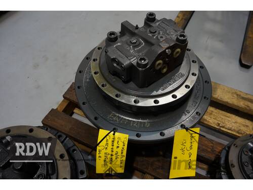 Komatsu PC200-6 Travel Reduction and Motor 