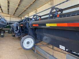 2019 MacDon D145 Combine Platforms - picture2' - Click to enlarge