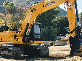 Excavator 22T - Cummins Engine + Quick Coupler - picture2' - Click to enlarge