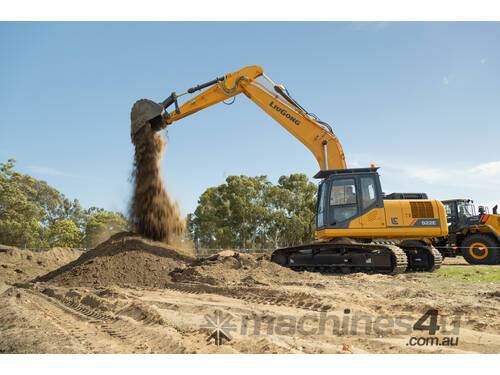 Excavator 22T - Cummins Engine + Quick Coupler