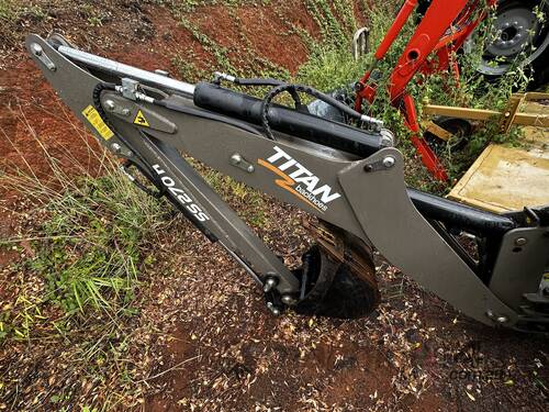 Titan Tractor Backhoe C270 Side Shift