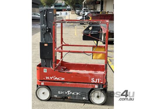 SKYJACK SJ 12 E Electric Man Lift