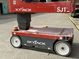 SKYJACK SJ 12 E Electric Man Lift - picture2' - Click to enlarge