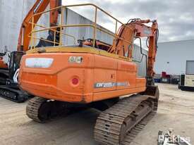 2014 Doosan DX255 LC - picture2' - Click to enlarge