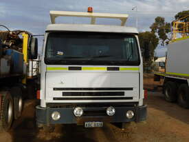 1999 INTERNATIONAL 2350G CHASSIS - picture0' - Click to enlarge