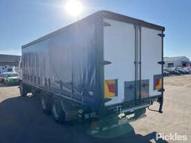 2000 Nissan UD PKC310 Rigid Curtainsider - picture2' - Click to enlarge