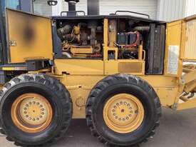 John Deere 670GP Grader - picture1' - Click to enlarge