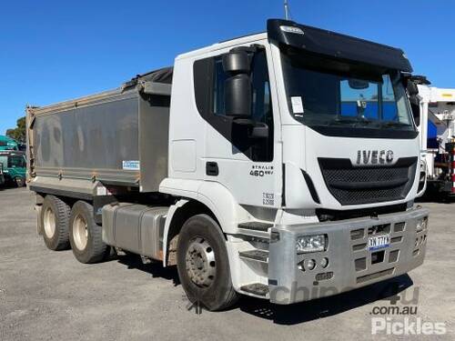 2017 Iveco Stralis 460 Tipper Day Cab