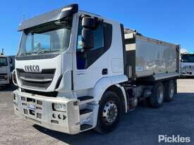 2017 Iveco Stralis 460 Tipper Day Cab - picture1' - Click to enlarge