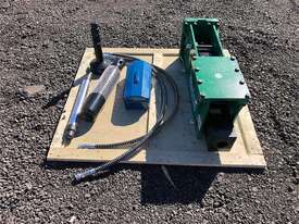 Hydraulic Skid Steer/Excavator Post Driver - picture1' - Click to enlarge