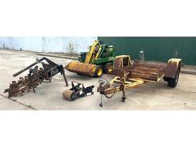 KANGA MINI LOADER SOLD WITH TRAILER & ATTACHMENTS - picture0' - Click to enlarge