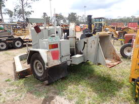 Mobile wood chipper - picture0' - Click to enlarge