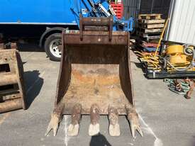 1100mm Excavator Bucket - picture0' - Click to enlarge