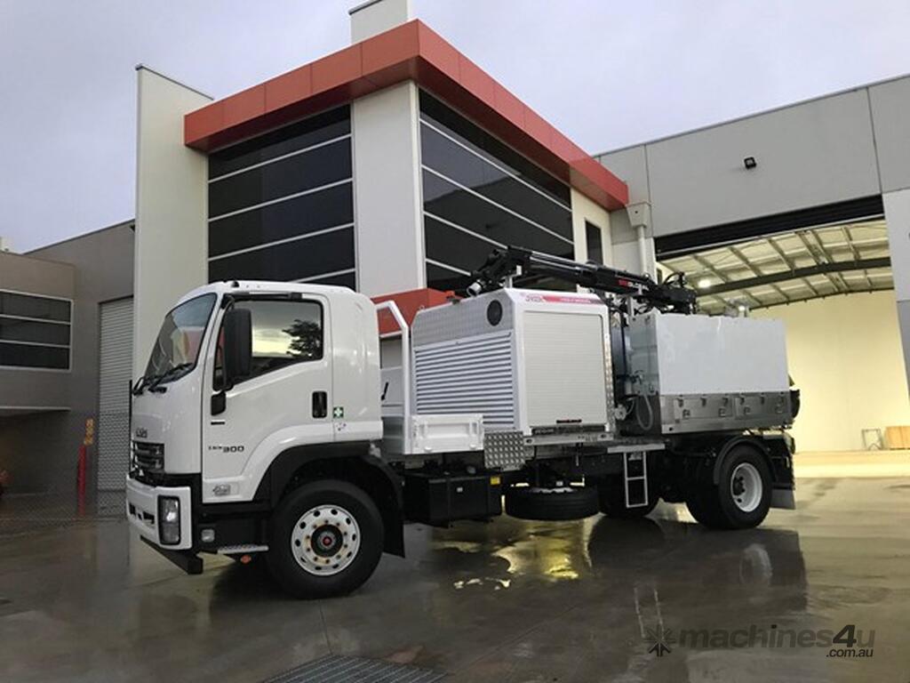 Buy New Isuzu Stg Global 2023 Isuzu Ftr 150 260 3000l Vacuum Excavator Vacuum Tanker Truck In 9521