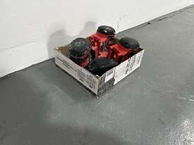 Milwaukee Cordless Orbital Sanders - picture2' - Click to enlarge