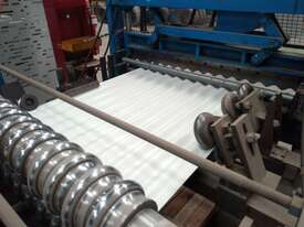 Corrugated roll forming machine and decoiler - picture0' - Click to enlarge
