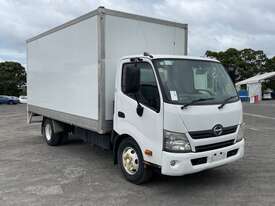2012 Hino 300 series Pantech - picture0' - Click to enlarge