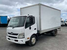 2012 Hino 300 series Pantech - picture1' - Click to enlarge
